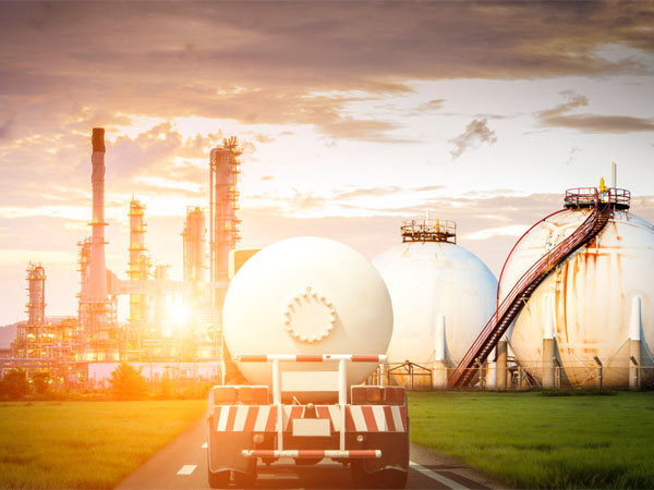 “三桶（tǒng）油”進軍城市燃氣，誰能笑到最後？